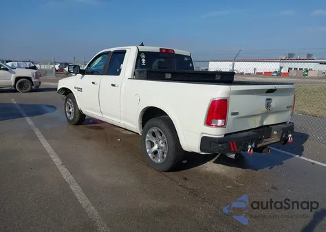 2017 Ram 1500 Laramie 4X4 6'4 Box z USA, uszkodzony, nr VIN 1C6RR7JTXHS540879